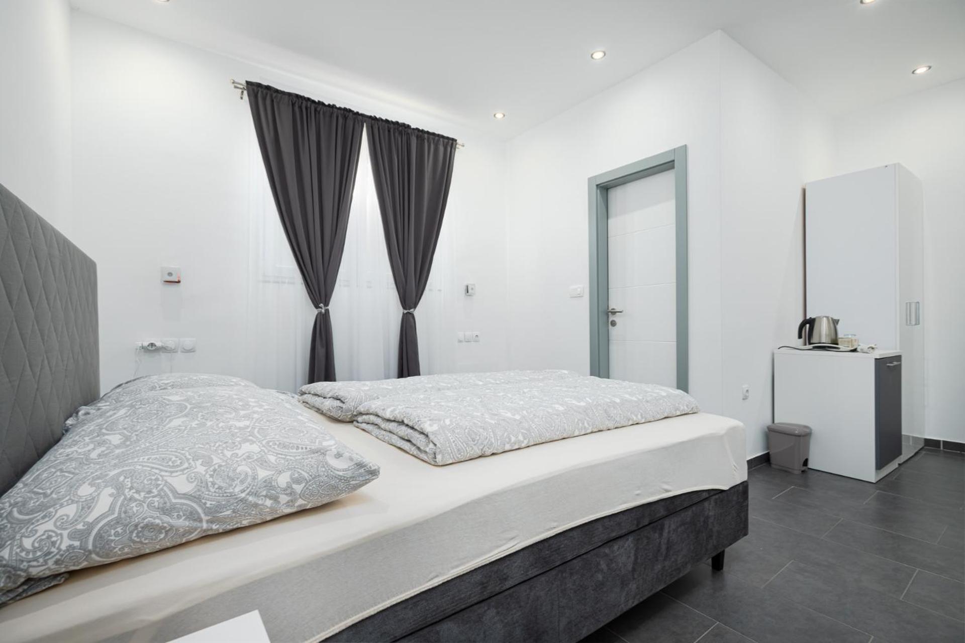 Rooms And Studio Flora Poreč Exterior foto