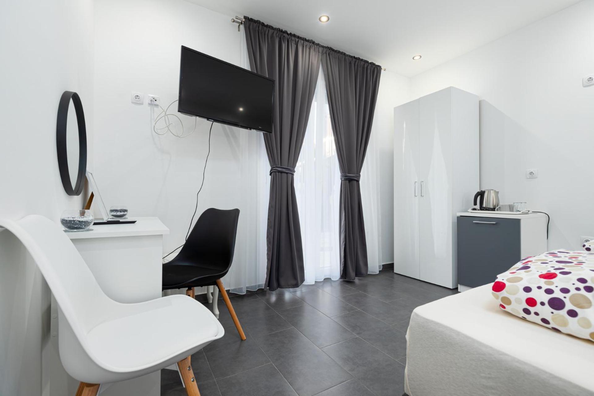 Rooms And Studio Flora Poreč Exterior foto